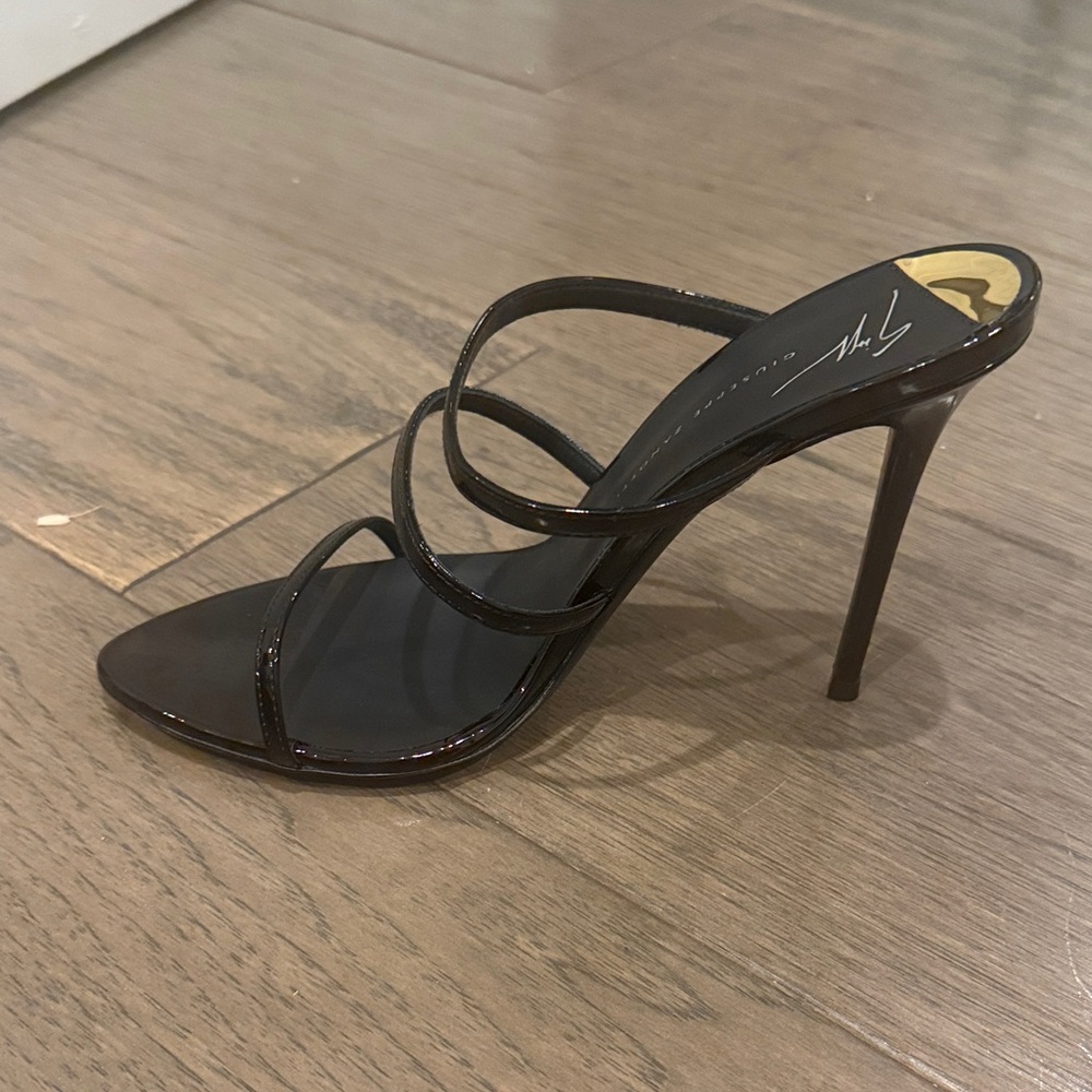 Giuseppe Zanotti Glossy Black Strappy Heels